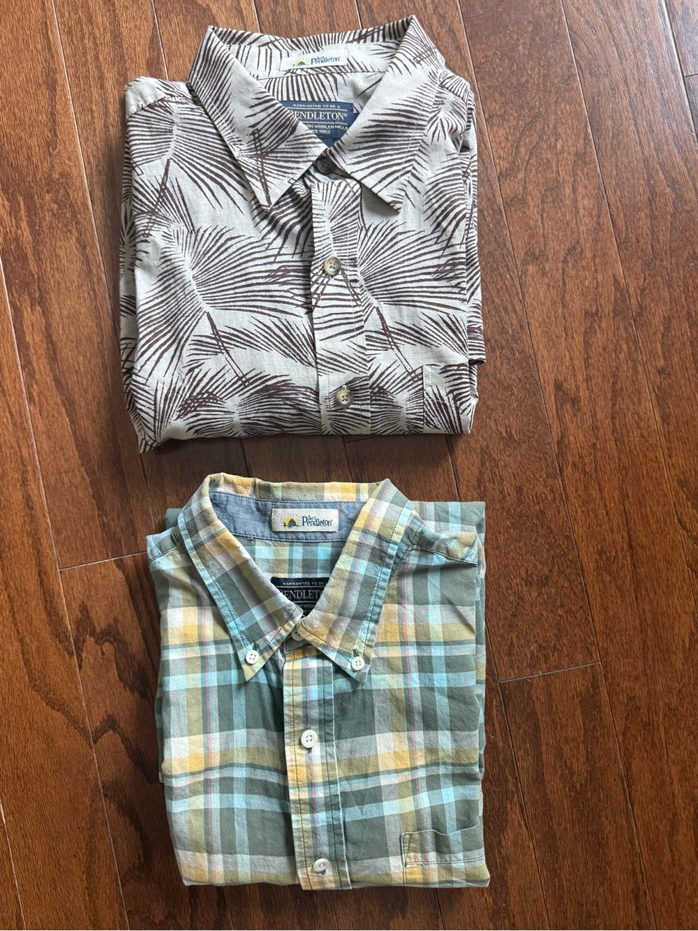 Surf Pendleton Men's shorts sleeve shirts Bundle of two both size large Cotton